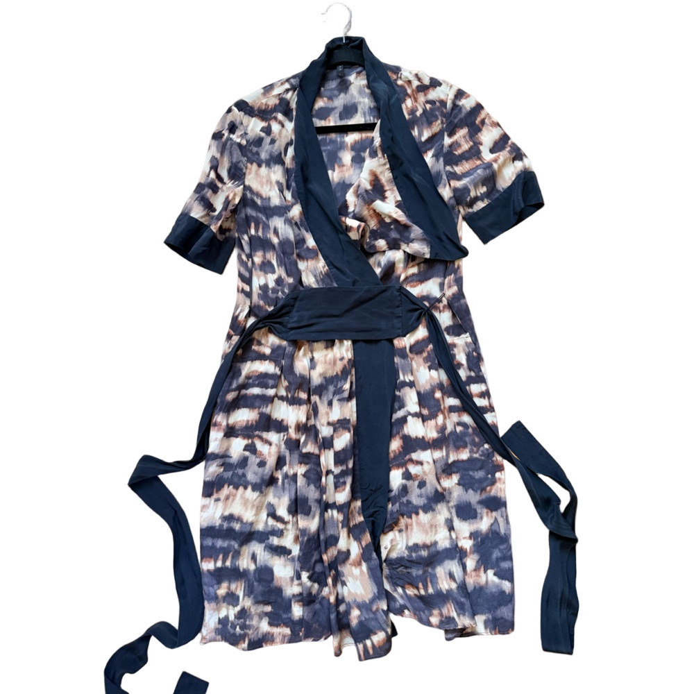 Bcbgmaxazria Black Patterned Asymmetrical 100% Si… - image 4